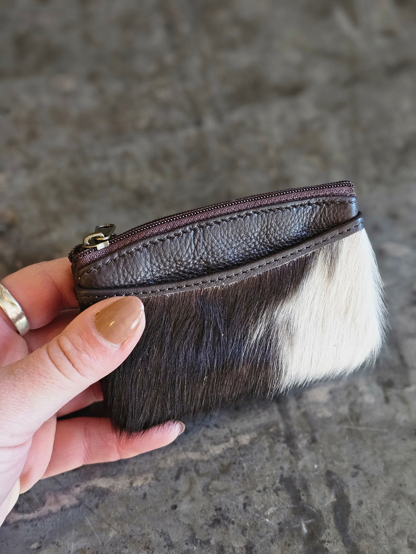 Claire Coin Purse / Brown & White Cowhide