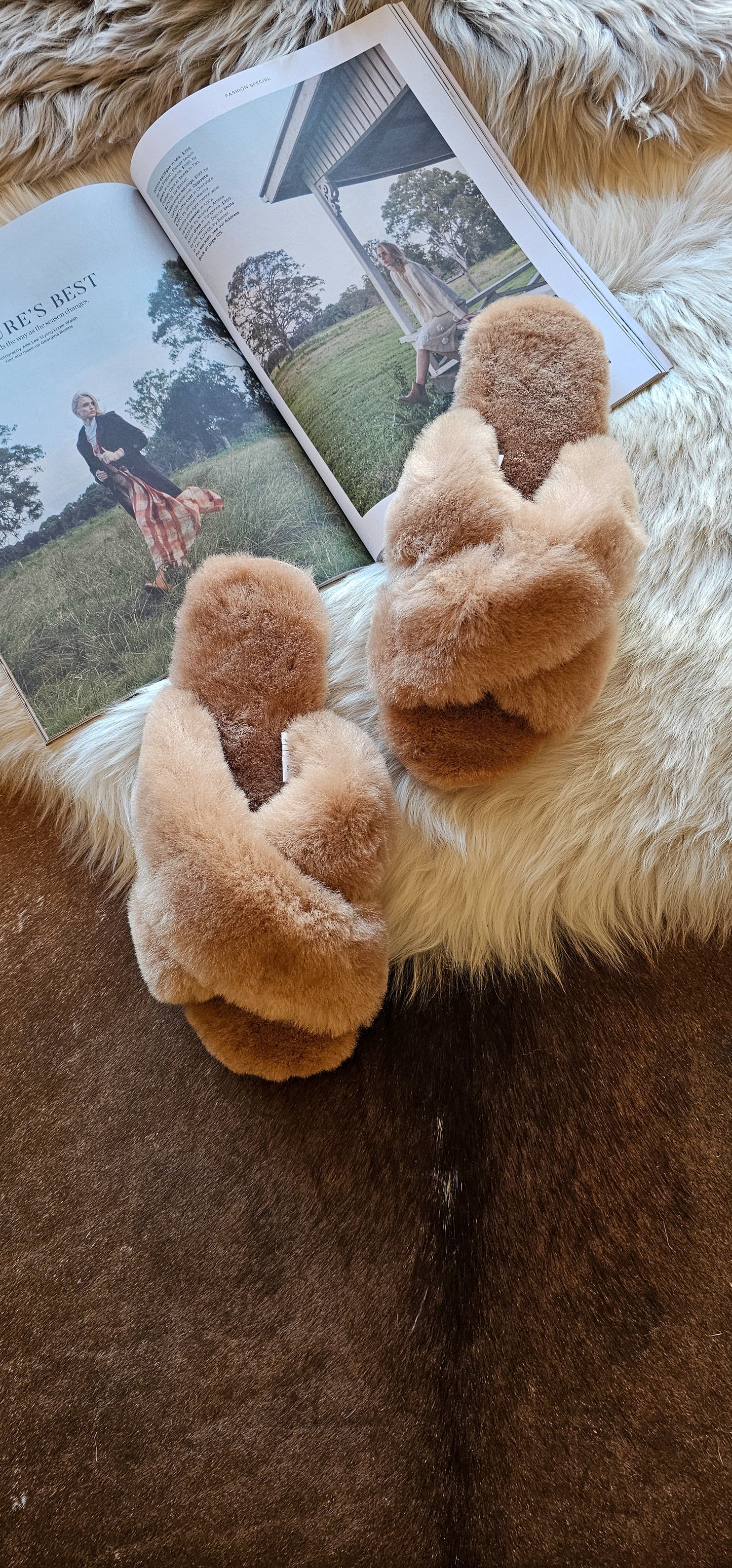 Mayberry Crossover Slipper / Camel