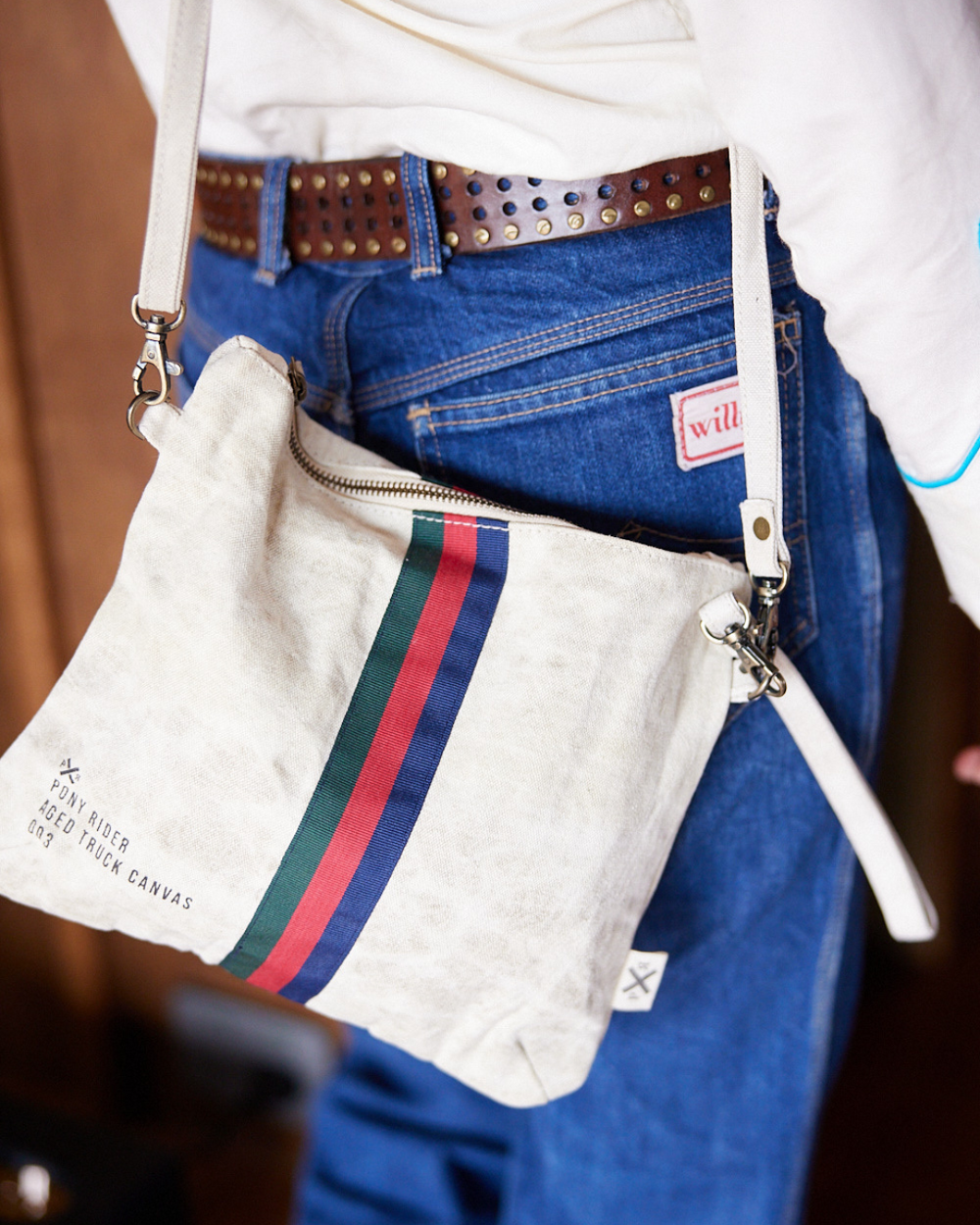 Escapee Clutch Bag / Natural Stripe/ Pony Rider