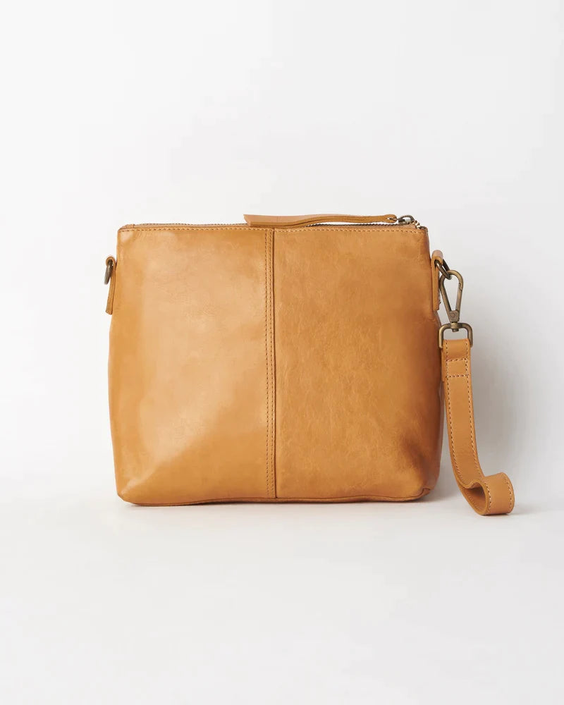 Large Essential Pouch / Cognac