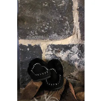 Traditional Moccasin / Black