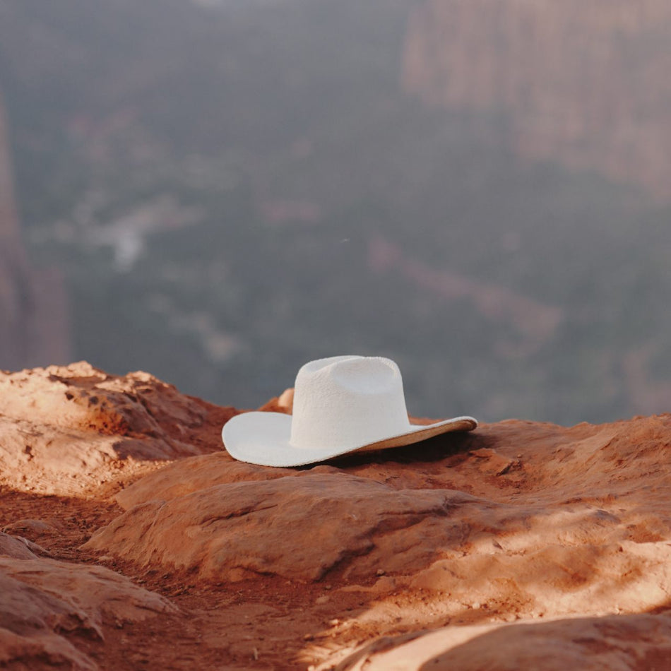 Buck / Bone / Will & Bear