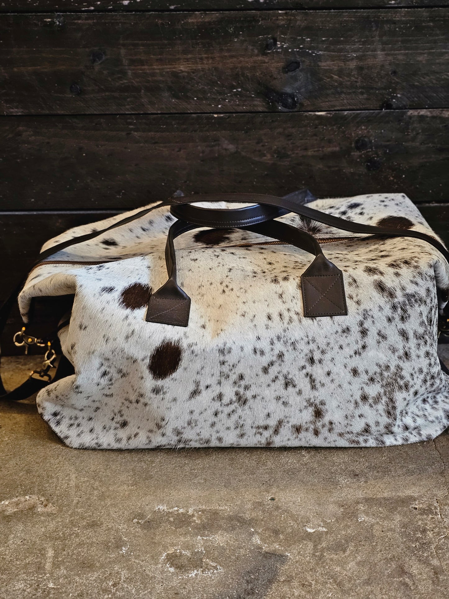 America Weekender Cowhide Duffle Bag / Brown