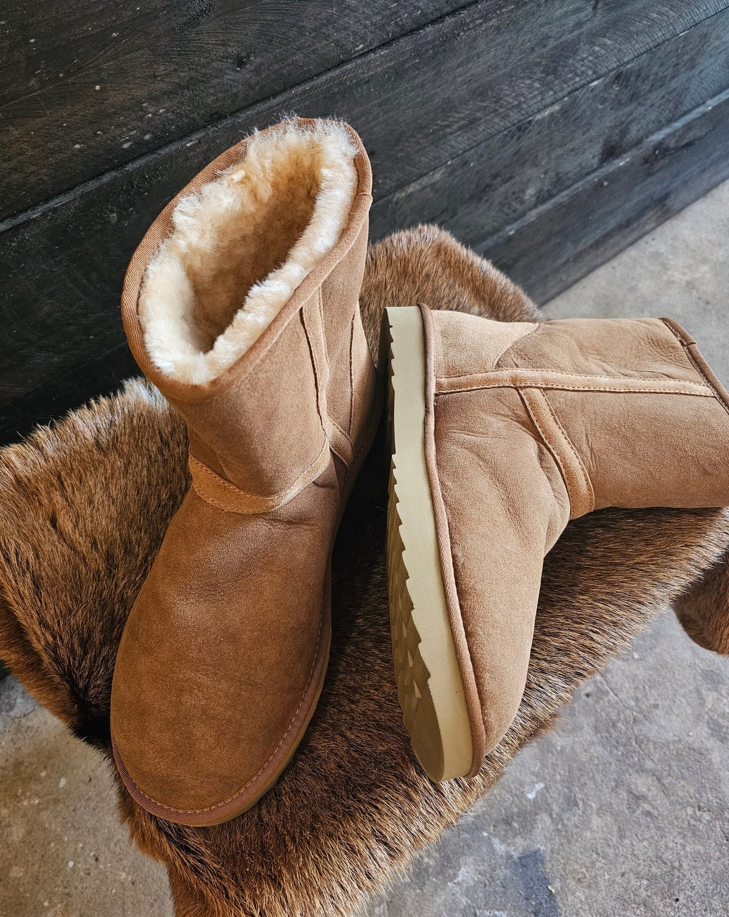 Classic Ankle Ugg Boot / Chestnut