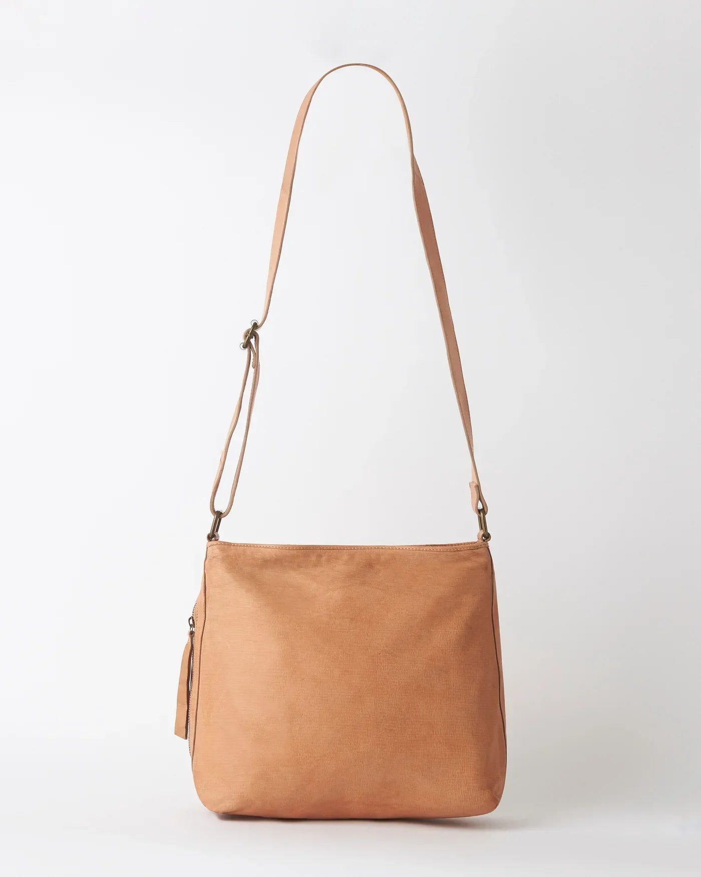 Classic Slouchy Crossbody Bag / Cognac